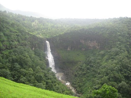 dugarwadi-waterfall-nashik